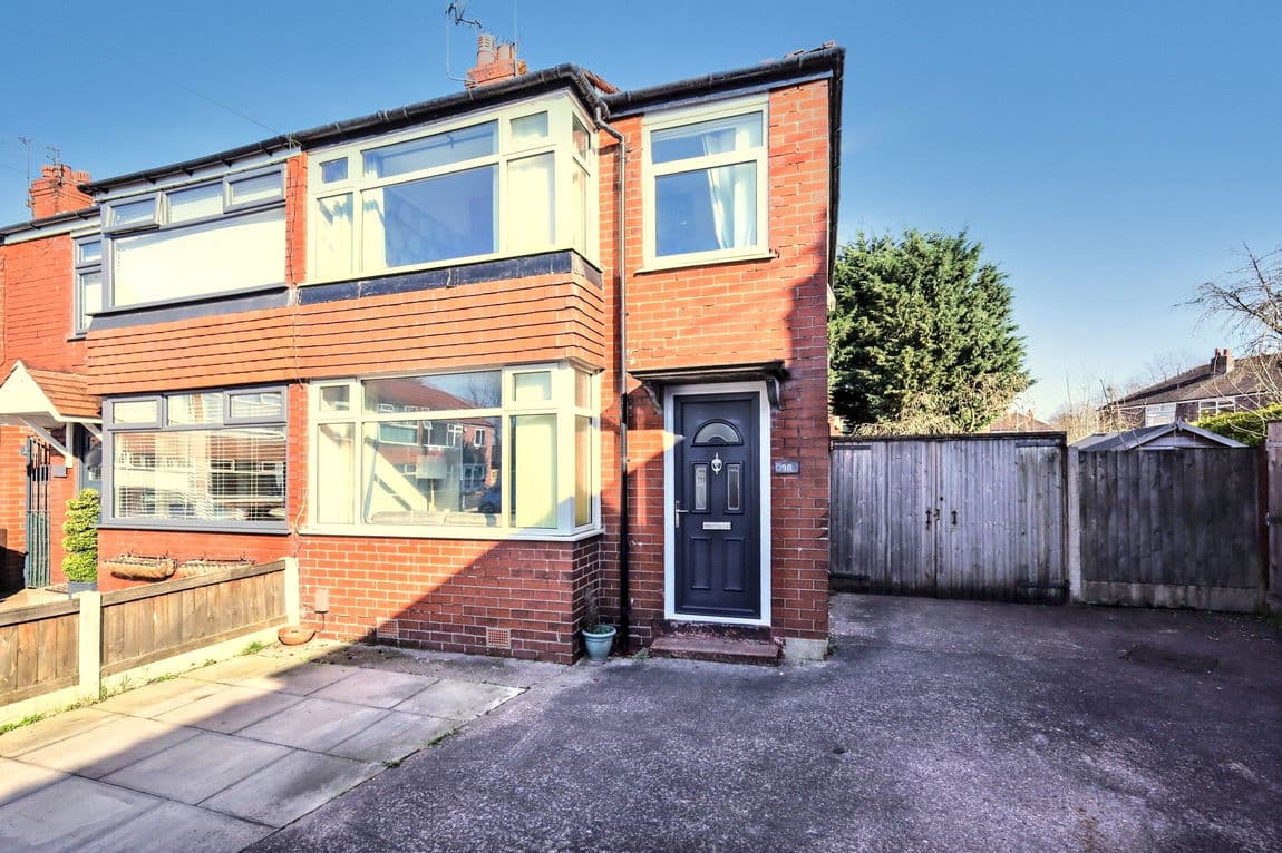 Deane Avenue, Cheadle, SK8 2DW