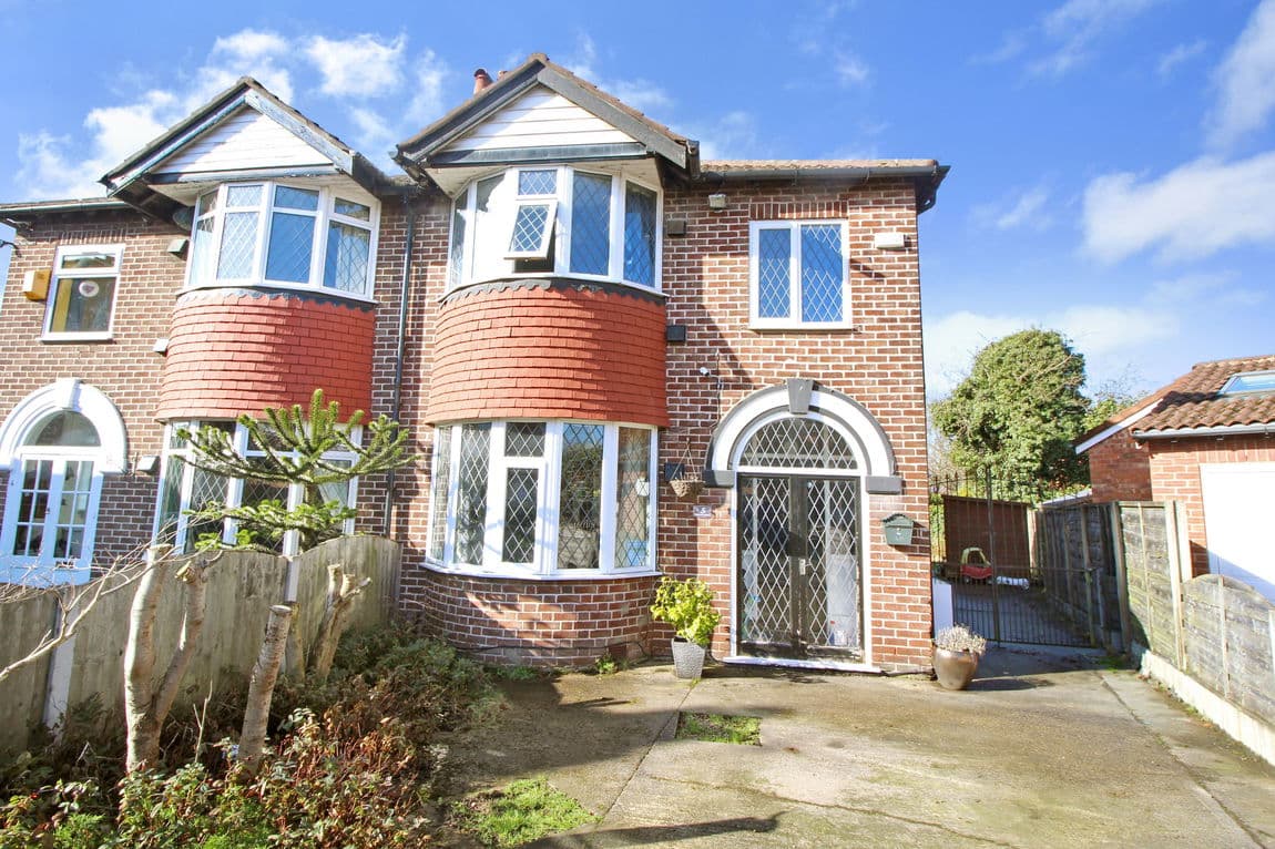 Melrose Avenue, Cheadle Heath, SK3 0QX