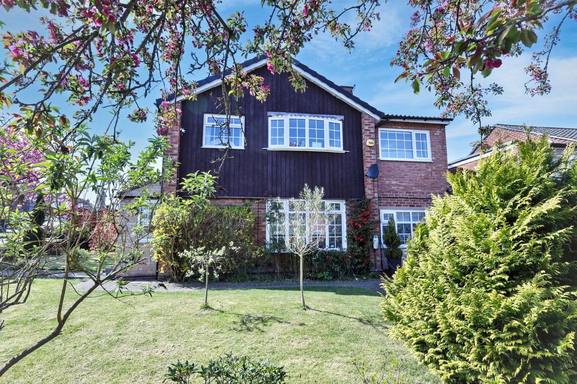 Redesmere Drive, Cheadle Hulme, SK8 5JY