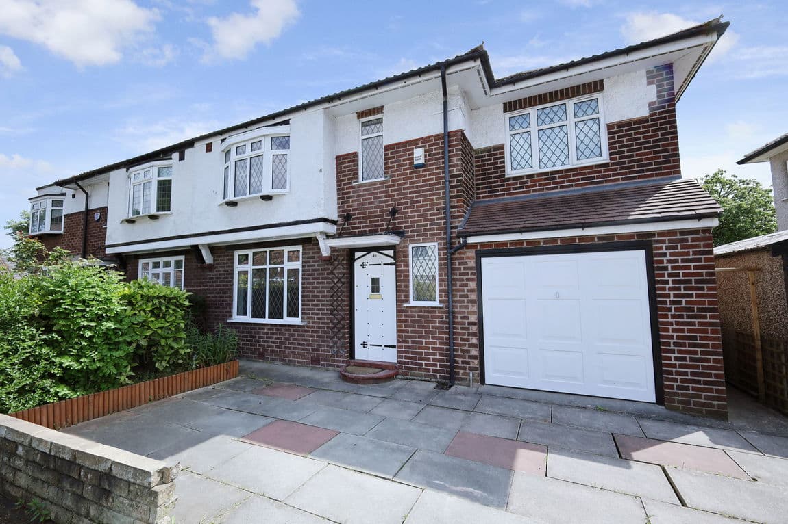 Shakespeare Drive, Cheadle, SK8 2DA