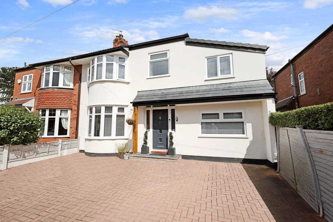 Hollymount Avenue, Offerton, Stockport, SK2 7LP