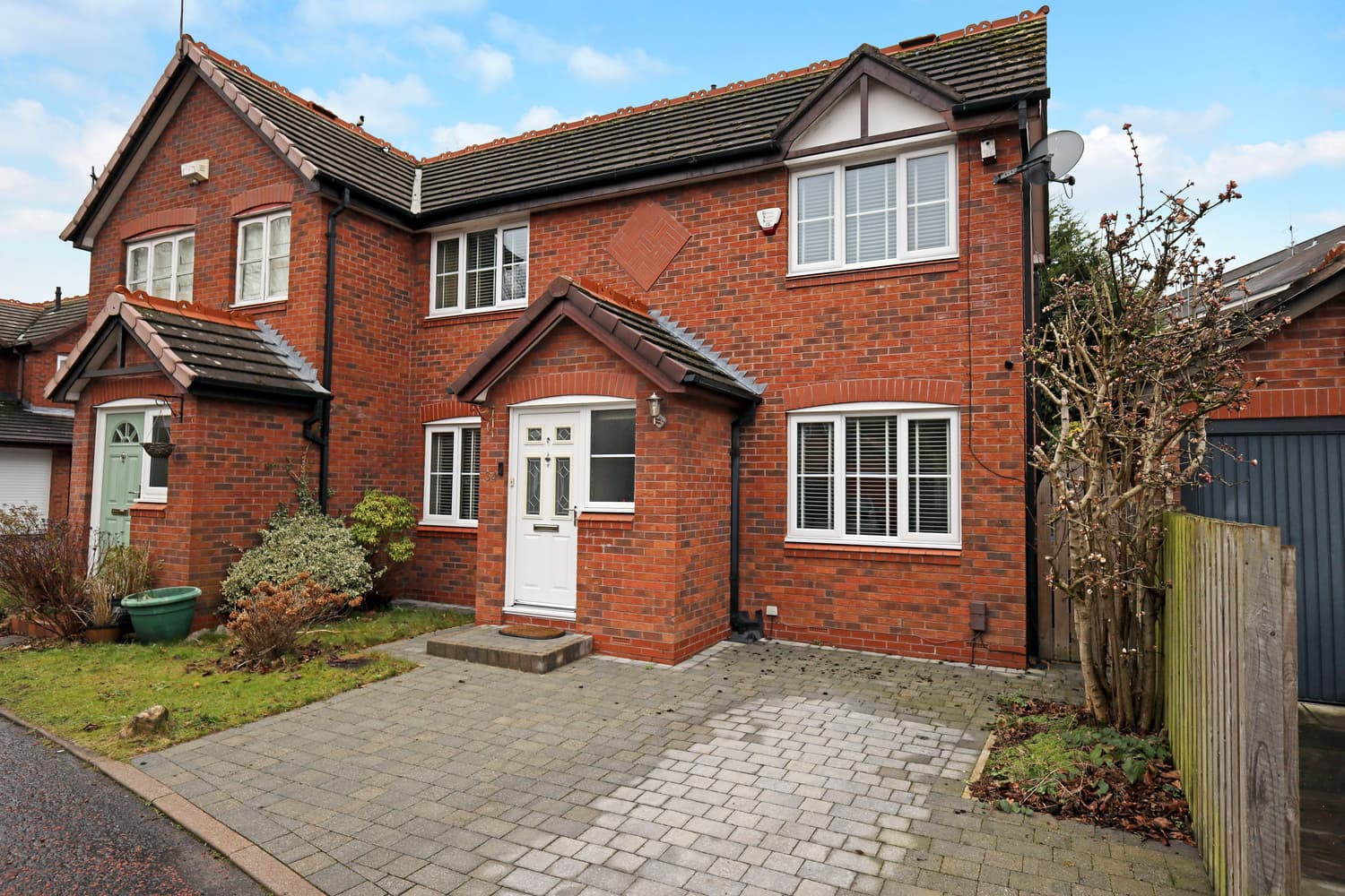 34 Cuthbert Road, Cheadle, Cheshire, SK8 2DT