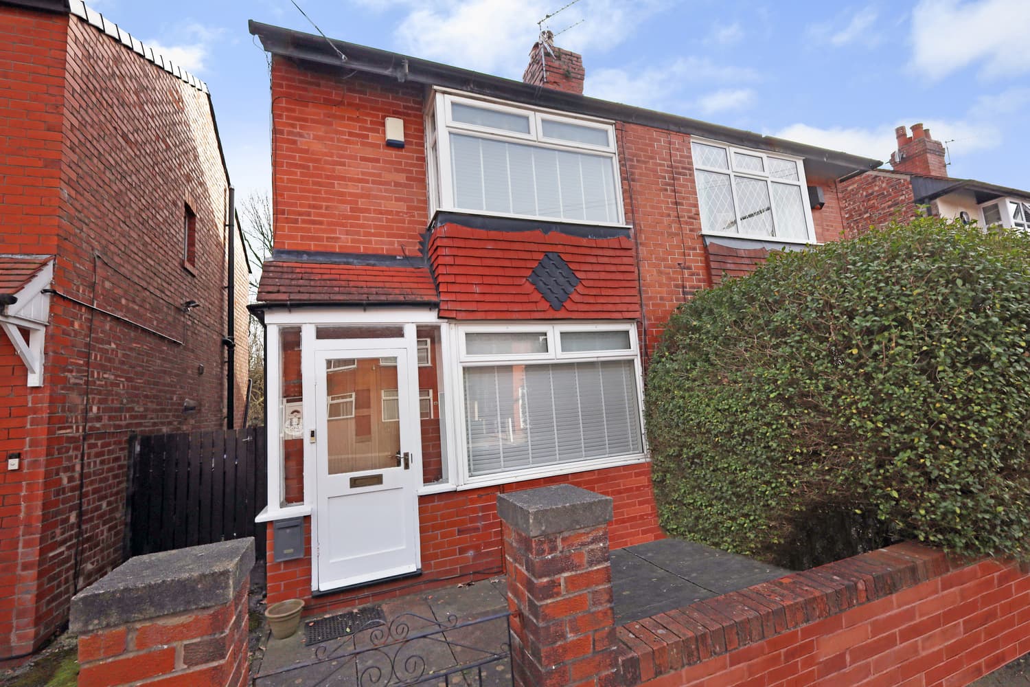 33 Shaftesbury Road, Cheadle Heath, Stockport, SK3 0SH